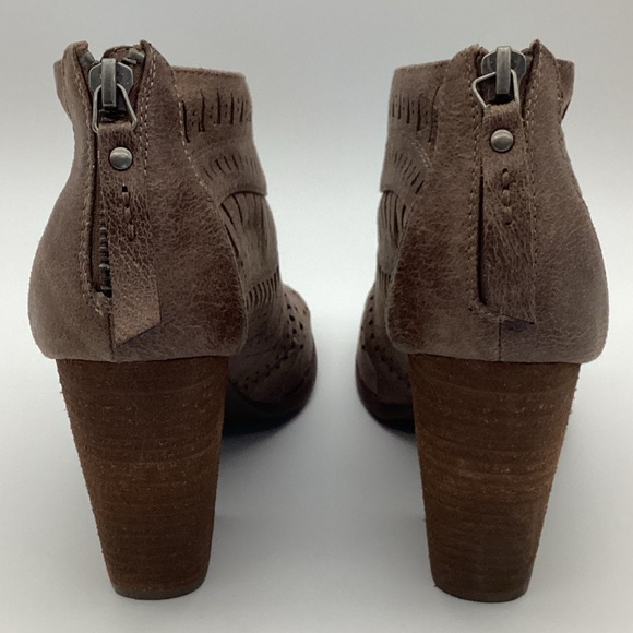 1725. Not Rated Brown Bootie NWOT Size 9 - Picture 7 of 8
